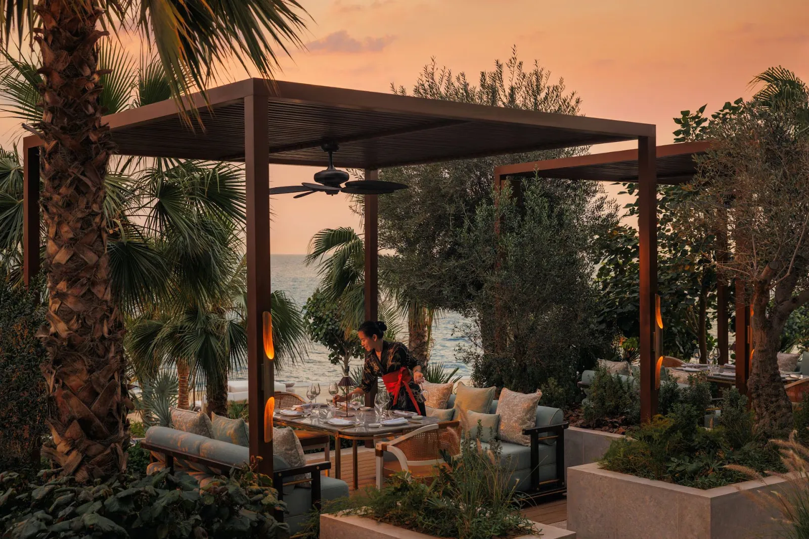 Superyacht-Inspired Jumeirah Marsa Al Arab Opens in Dubai 9 Superyacht-Inspired Jumeirah Marsa Al Arab Opens in Dubai