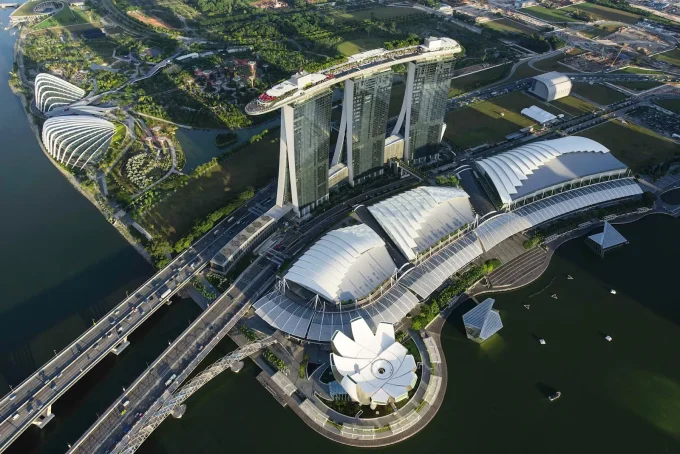 Las Vegas Sands and Safdie Architects Design $8 Billion Luxury Resort with 360° Skyloop