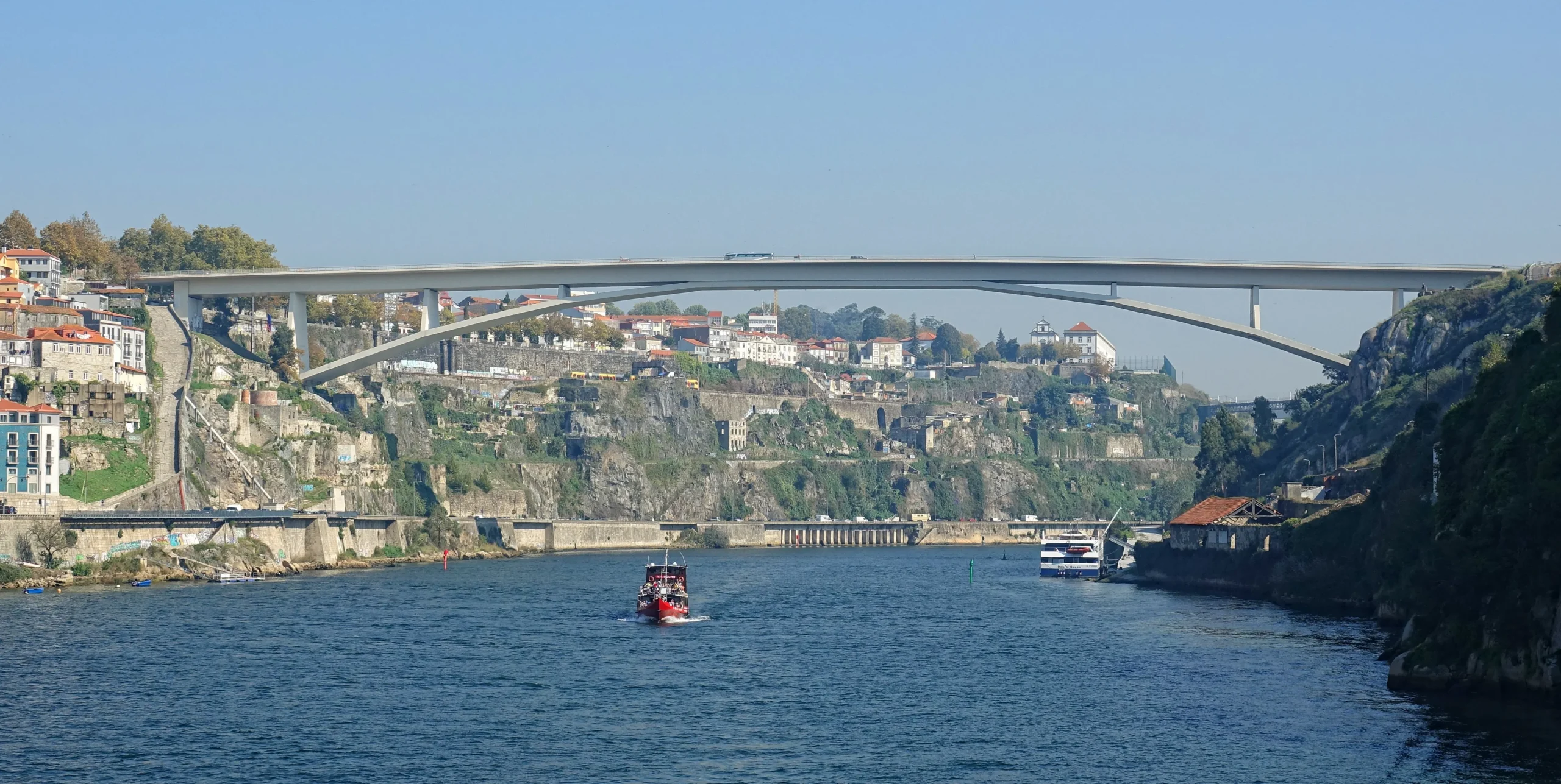 Porto City Guide: Portugal’s Cultural Powerhouse 9 Porto City Guide: Portugal’s Cultural Powerhouse