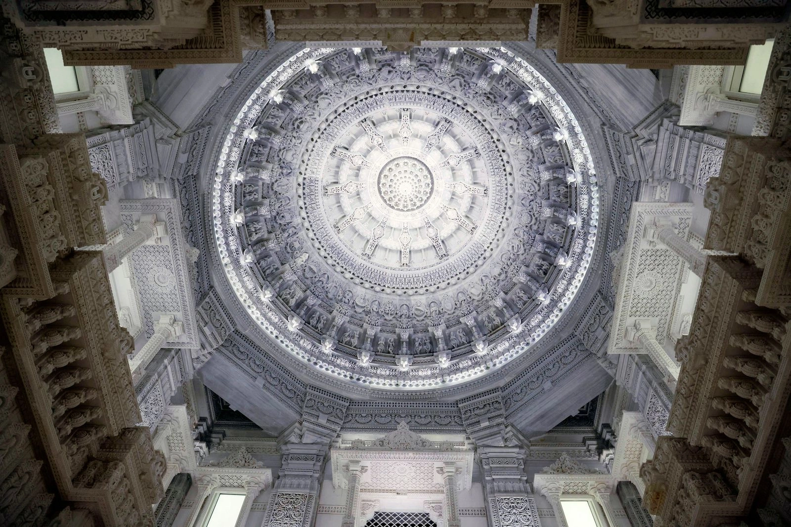 Robbinsville’s Akshardham: The Largest Hindu Temple Outside Asia 5 Robbinsville’s Akshardham: The Largest Hindu Temple Outside Asia