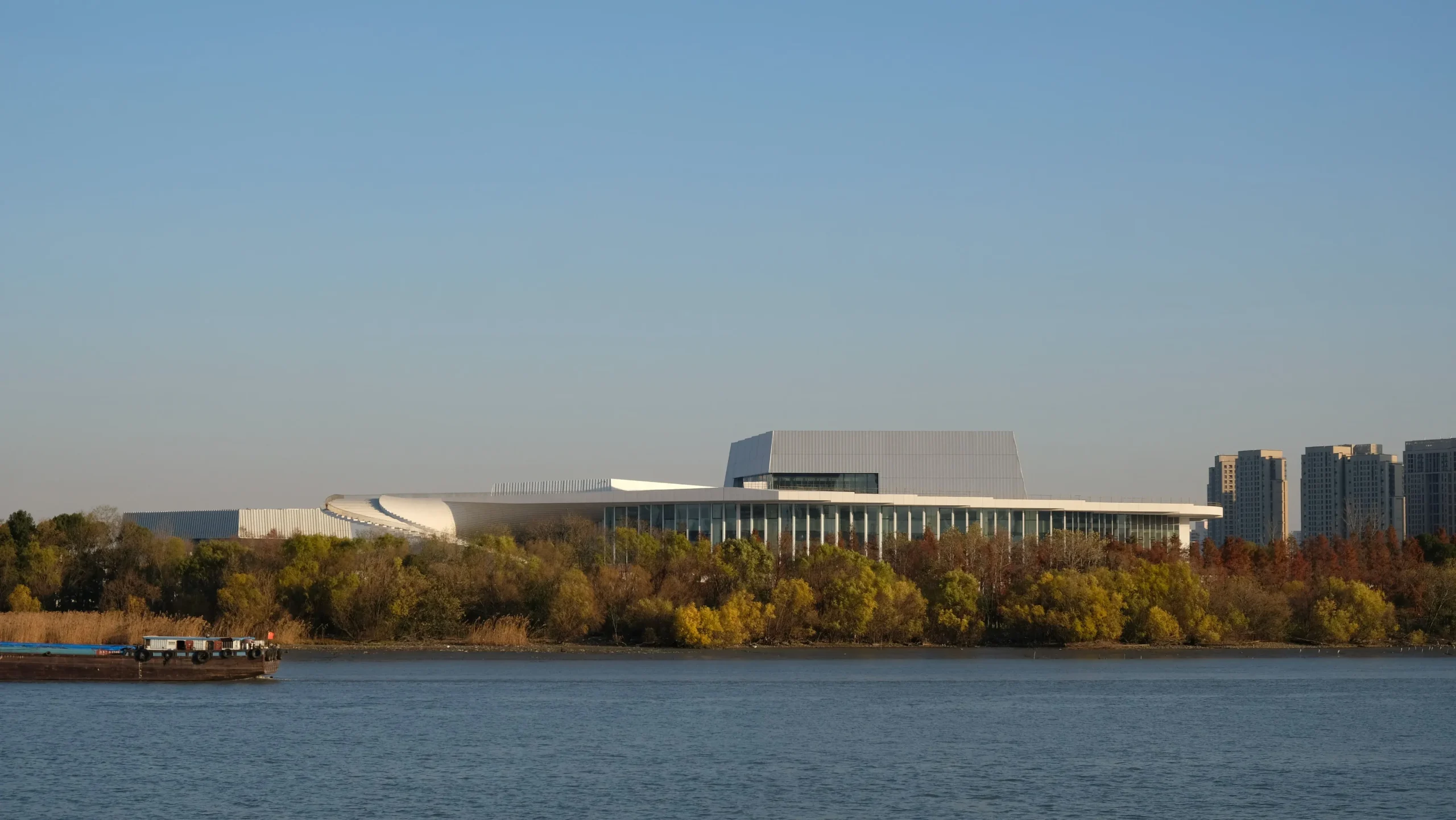 Snøhetta’s Shanghai Grand Opera House Nears Completion 3 Snøhetta’s Shanghai Grand Opera House Nears Completion