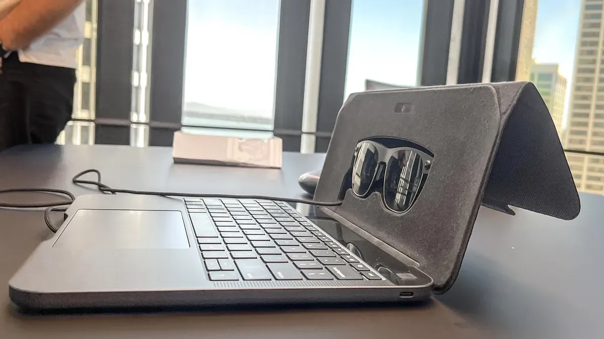 Spacetop G1: The world’s first commercially available AR laptop