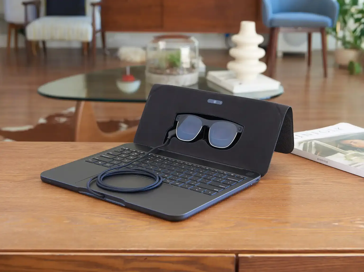 Spacetop G1: The world's first commercially available AR laptop