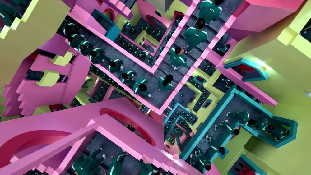 La Muralla Roja to M.C. Escher: Architectural Inspirations in Squid Game 11 La Muralla Roja to M.C. Escher: Architectural Inspirations in Squid Game