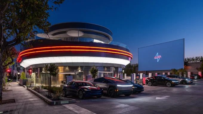 Tesla Opens First Diner Drive-In with Superchargers, Robot Servers, and Retro Design