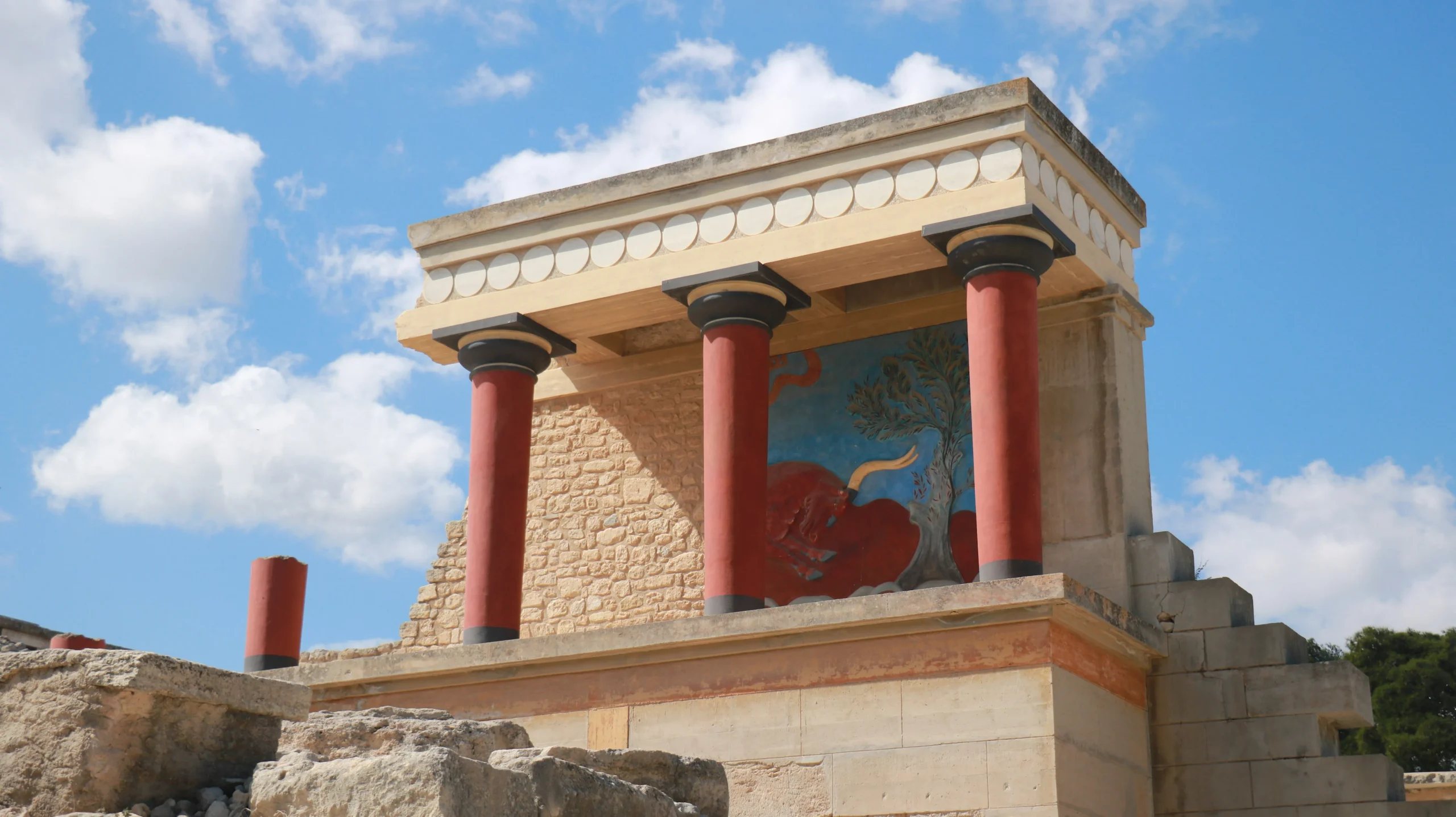10 Timeless Architectural Landmarks to see in Greece 9 10 Timeless Architectural Landmarks to see in Greece