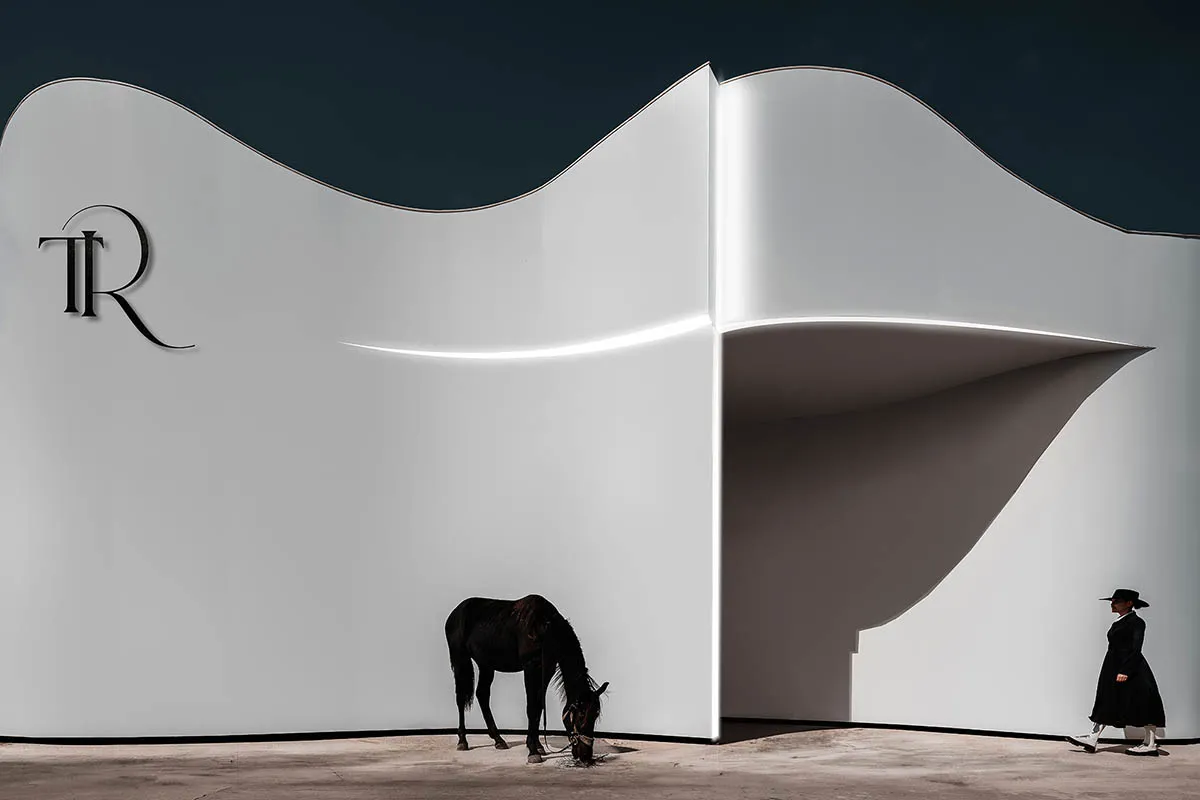 Ideorealm’s Crosslight Wedding Chapel Showcases Fluid Parametric Form 7 Ideorealm’s Crosslight Wedding Chapel Showcases Fluid Parametric Form