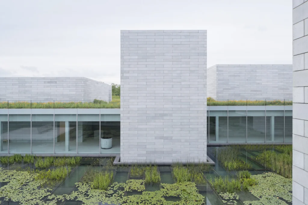 Glenstone Museum by Thomas Phifer: A Concrete Ode to Contemplation and Art 10 Glenstone Museum by Thomas Phifer: A Concrete Ode to Contemplation and Art