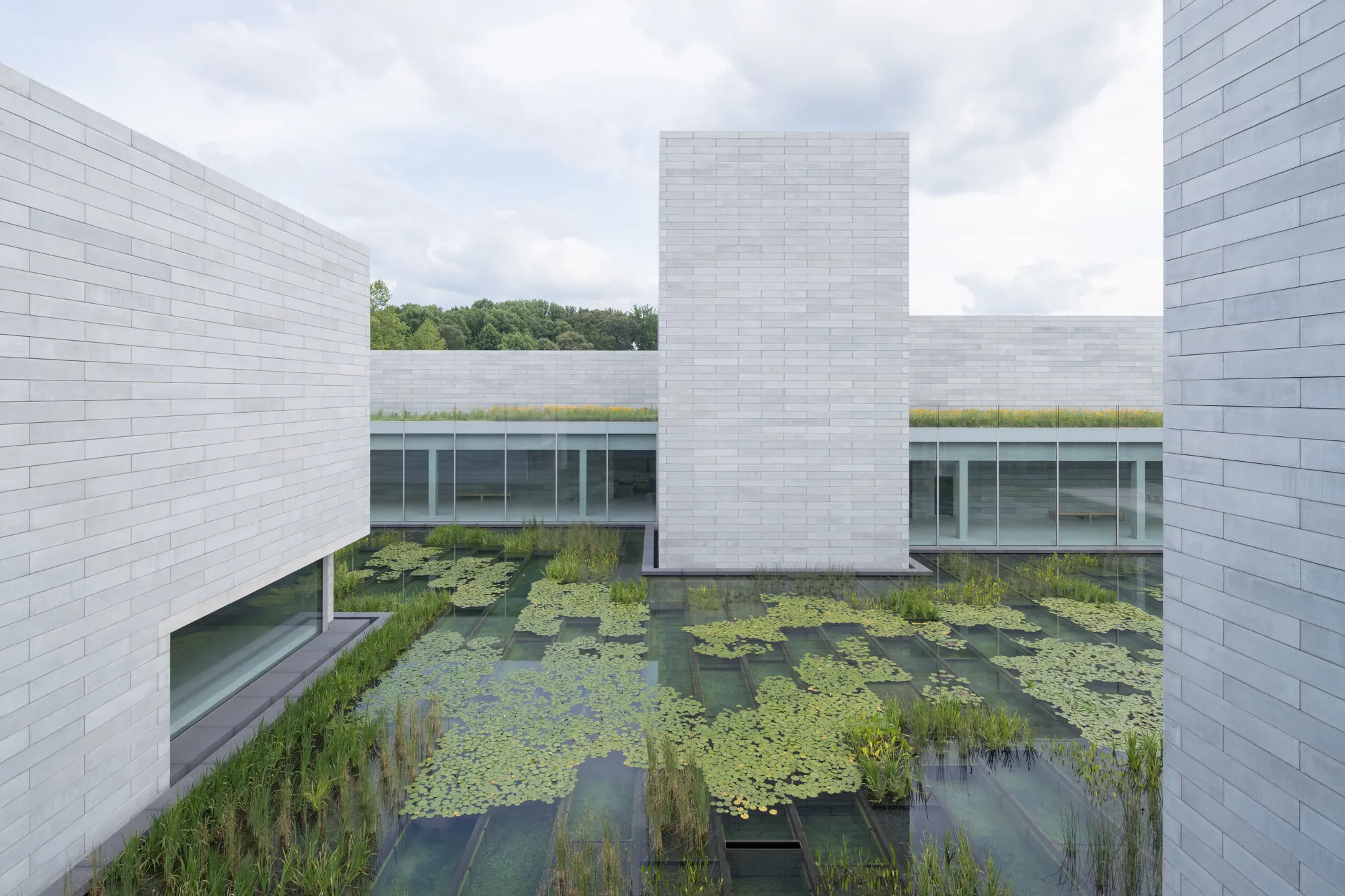 Glenstone Museum by Thomas Phifer: A Concrete Ode to Contemplation and Art 3 Glenstone Museum by Thomas Phifer