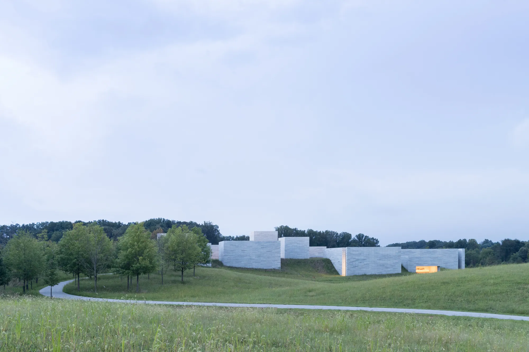 Glenstone Museum by Thomas Phifer: A Concrete Ode to Contemplation and Art 8 Glenstone Museum by Thomas Phifer
