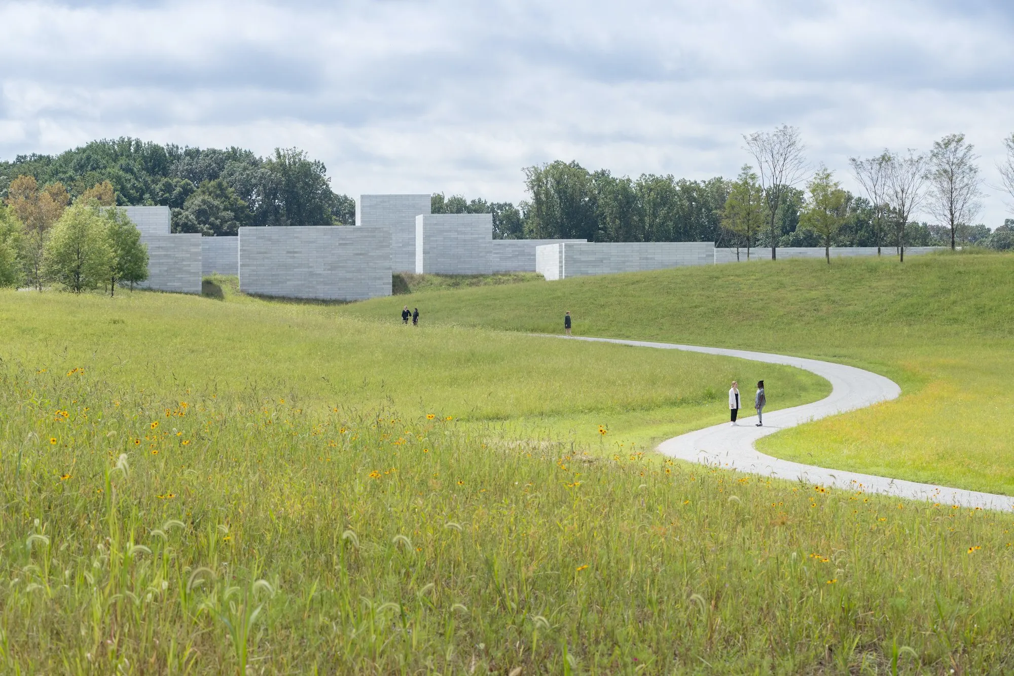Glenstone Museum by Thomas Phifer: A Concrete Ode to Contemplation and Art 4 Glenstone Museum by Thomas Phifer