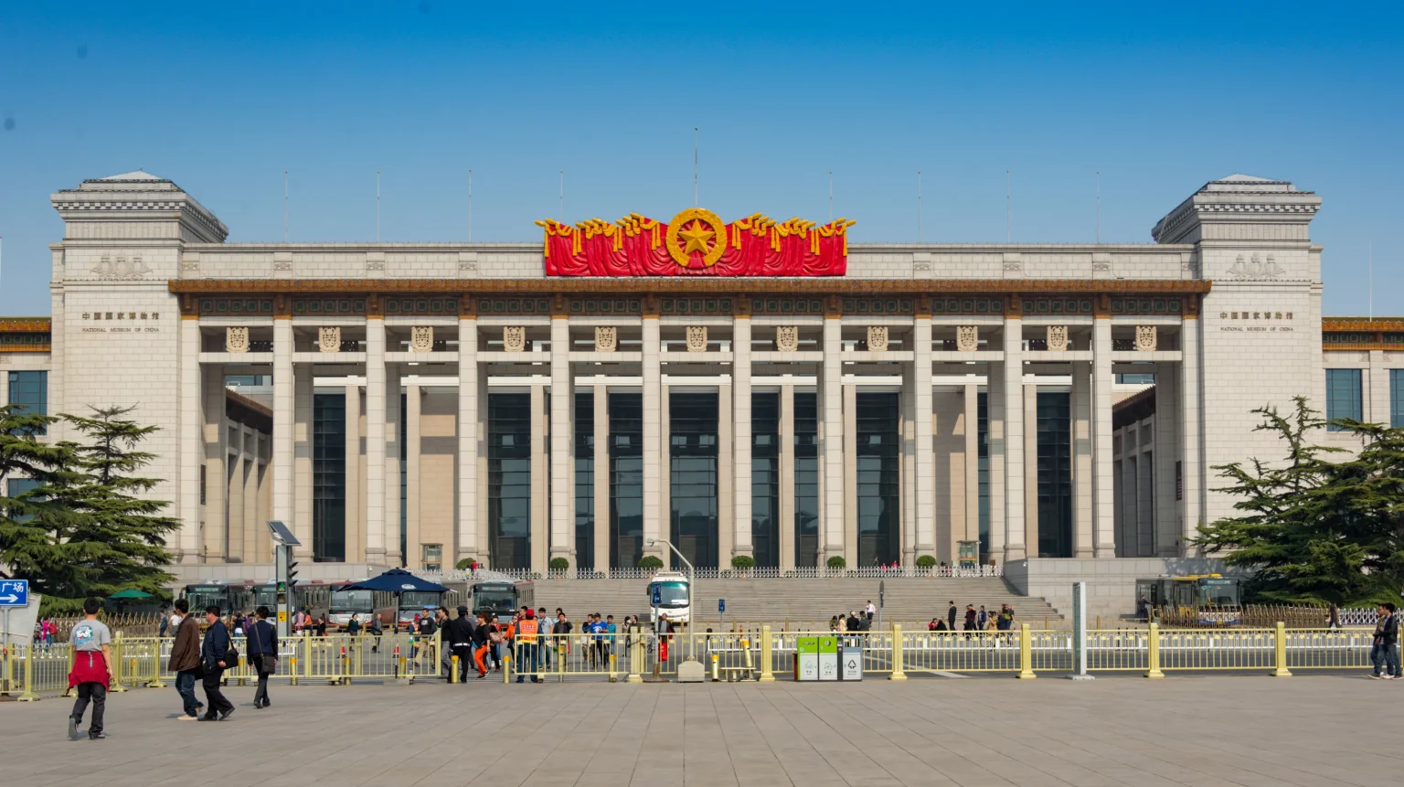 Top 10 Largest Museums in the World