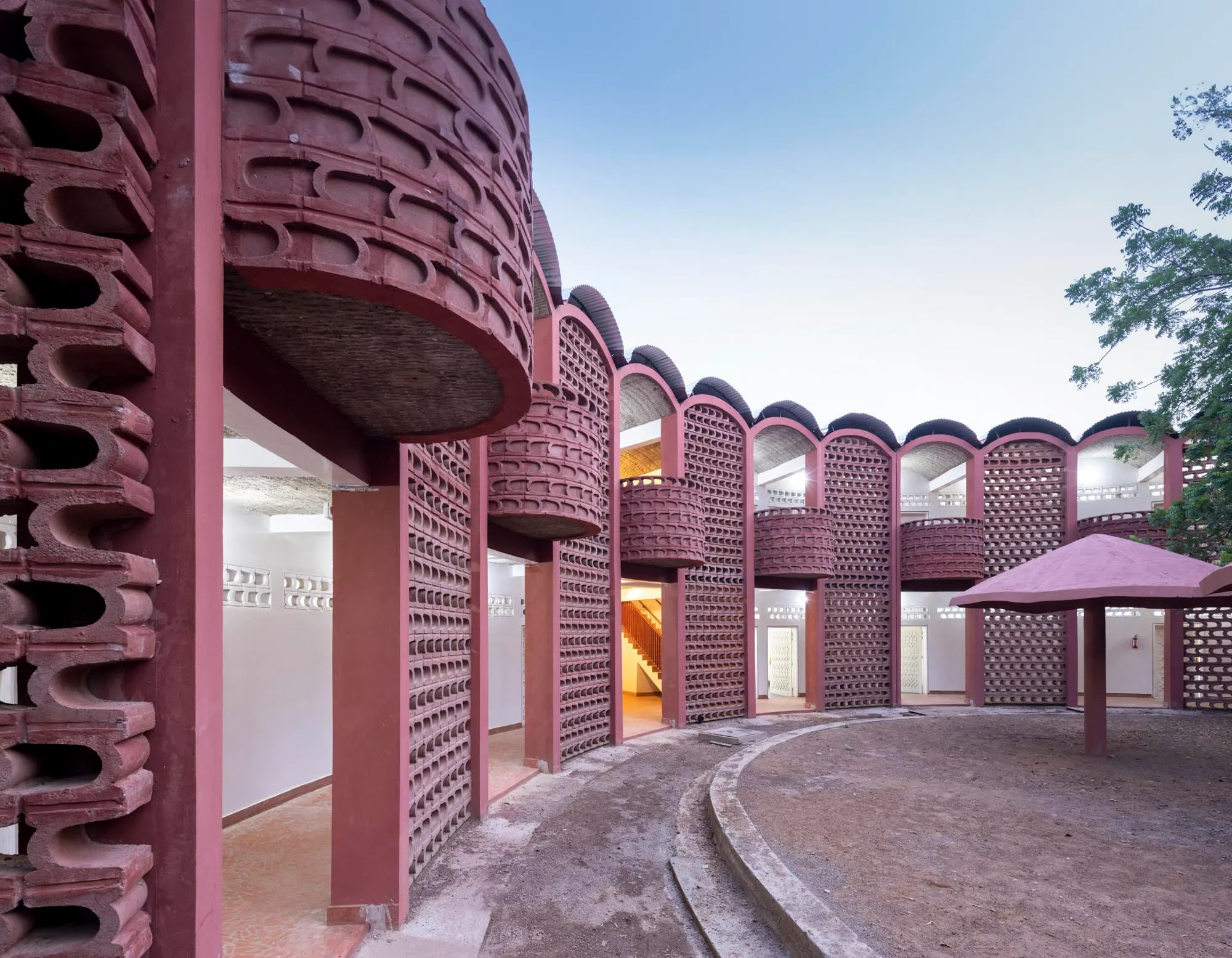 Earth Architecture at Yacademy: How to Design Sustainable Futures with Bricks 4 Earth Architecture at Yacademy
