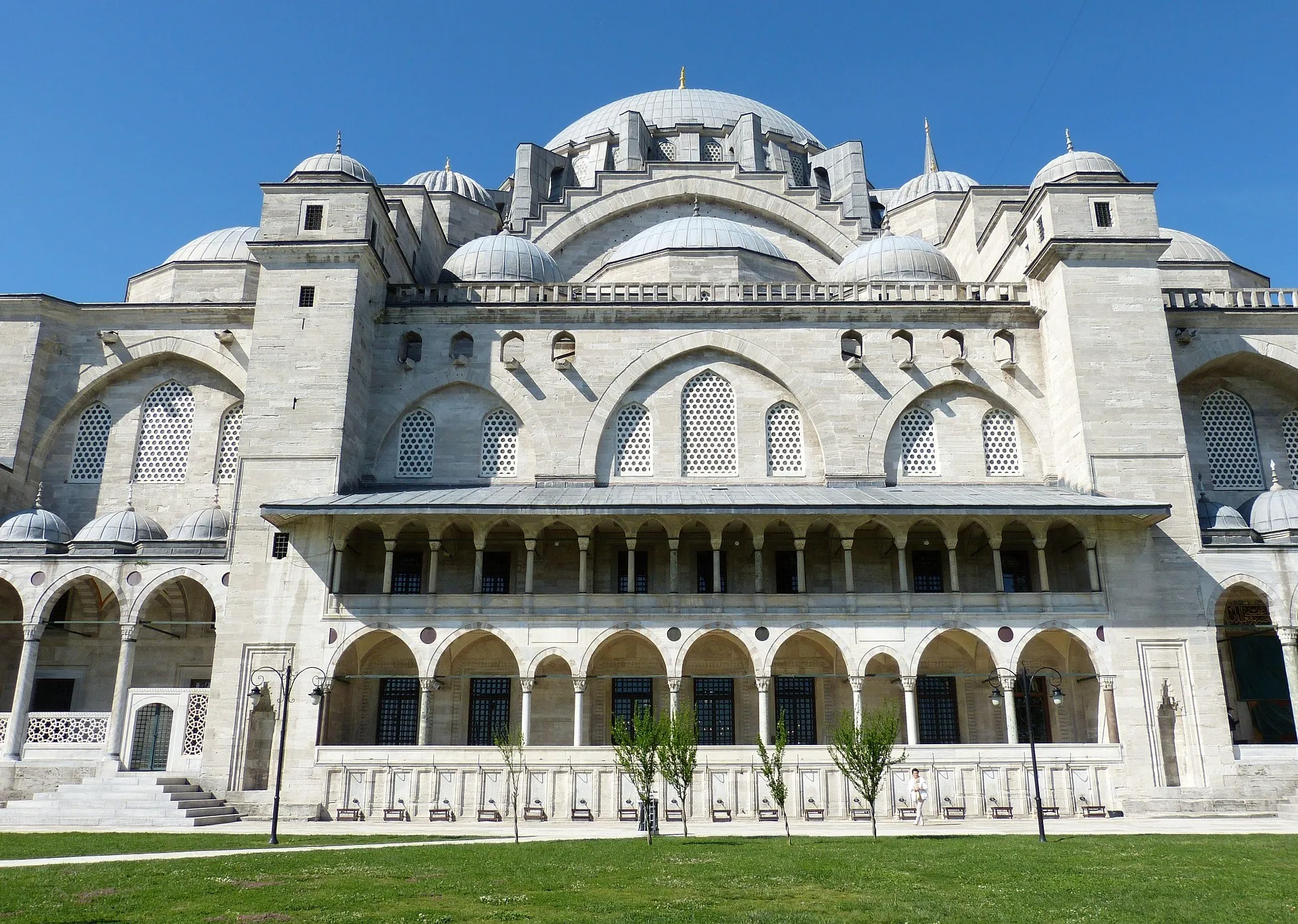 The Architectural Genius of The Ottoman Empire: Mimar Sinan and 10 Iconic Mosques