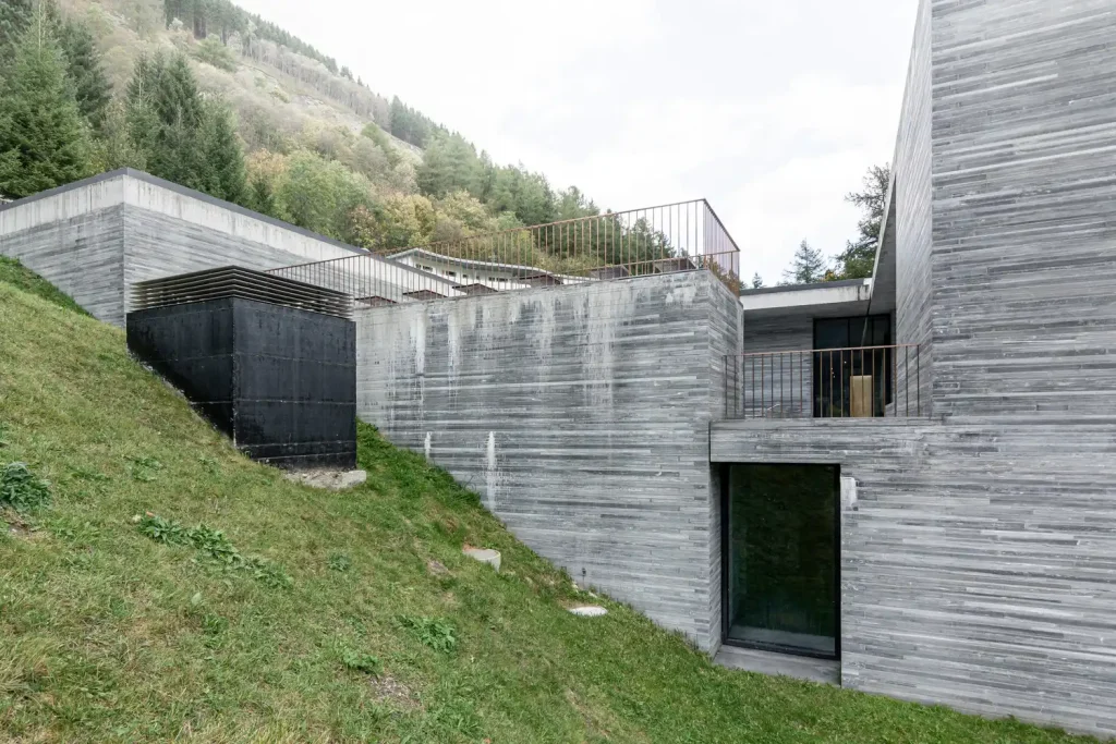6 Iconic works by Peter Zumthor 2 Therme Vals