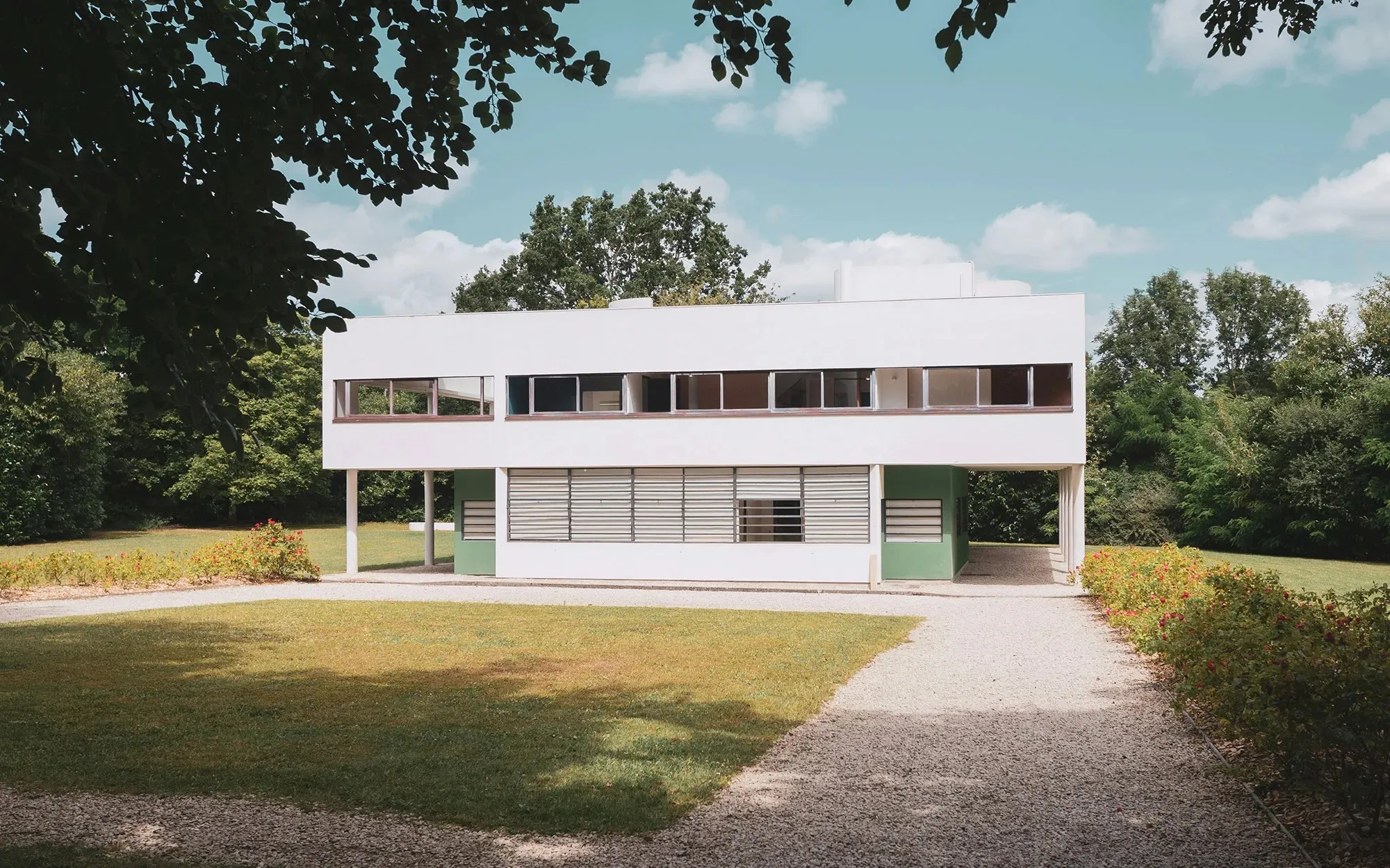 Sculpting Daylight: 10 Buildings Where Light Shapes Space 20 Villa Savoye. Le Corbusier, France