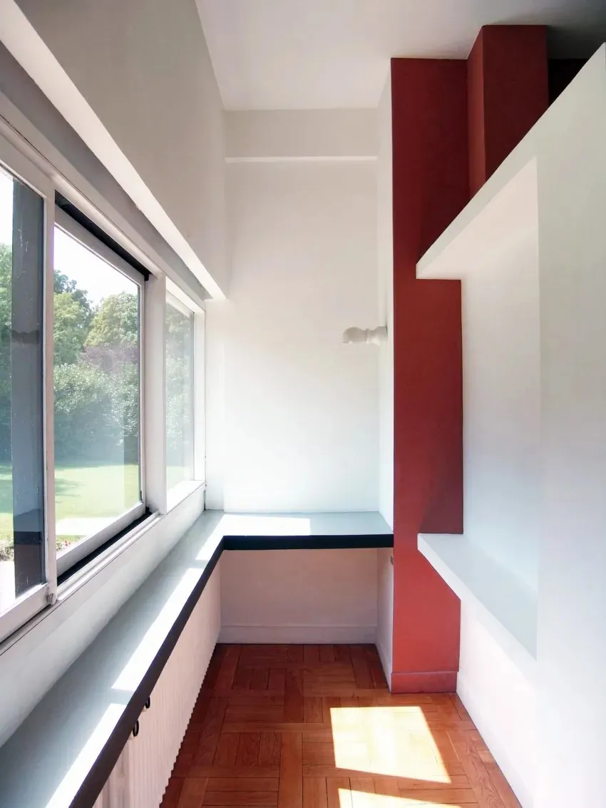 Sculpting Daylight: 10 Buildings Where Light Shapes Space 21 Villa Savoye. Le Corbusier, France
Sculpting Daylight: 10 Buildings Where Light Shapes Space