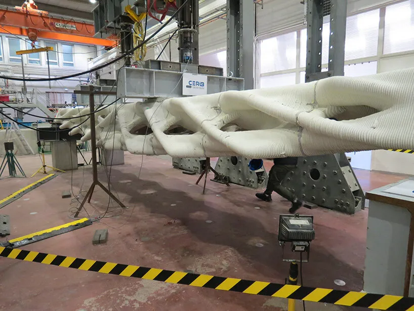 Low-Carbon 3D Printed Diamanti Bridge Debuts in Venice 6 Low-Carbon 3D Printed Diamanti Bridge Debuts in Venice