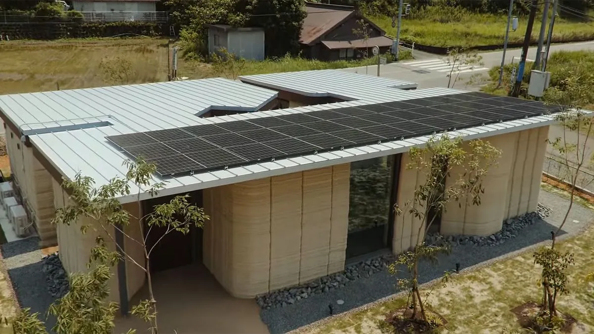 Japan's First 3D-Printed Earth House Redefines Sustainable