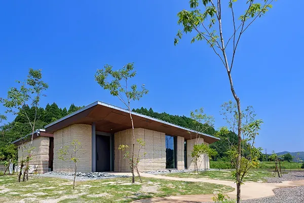 World Styles 日本で建てる世界の家 Room Tour | Approx. 50 tsubo] A stylish home with a stone