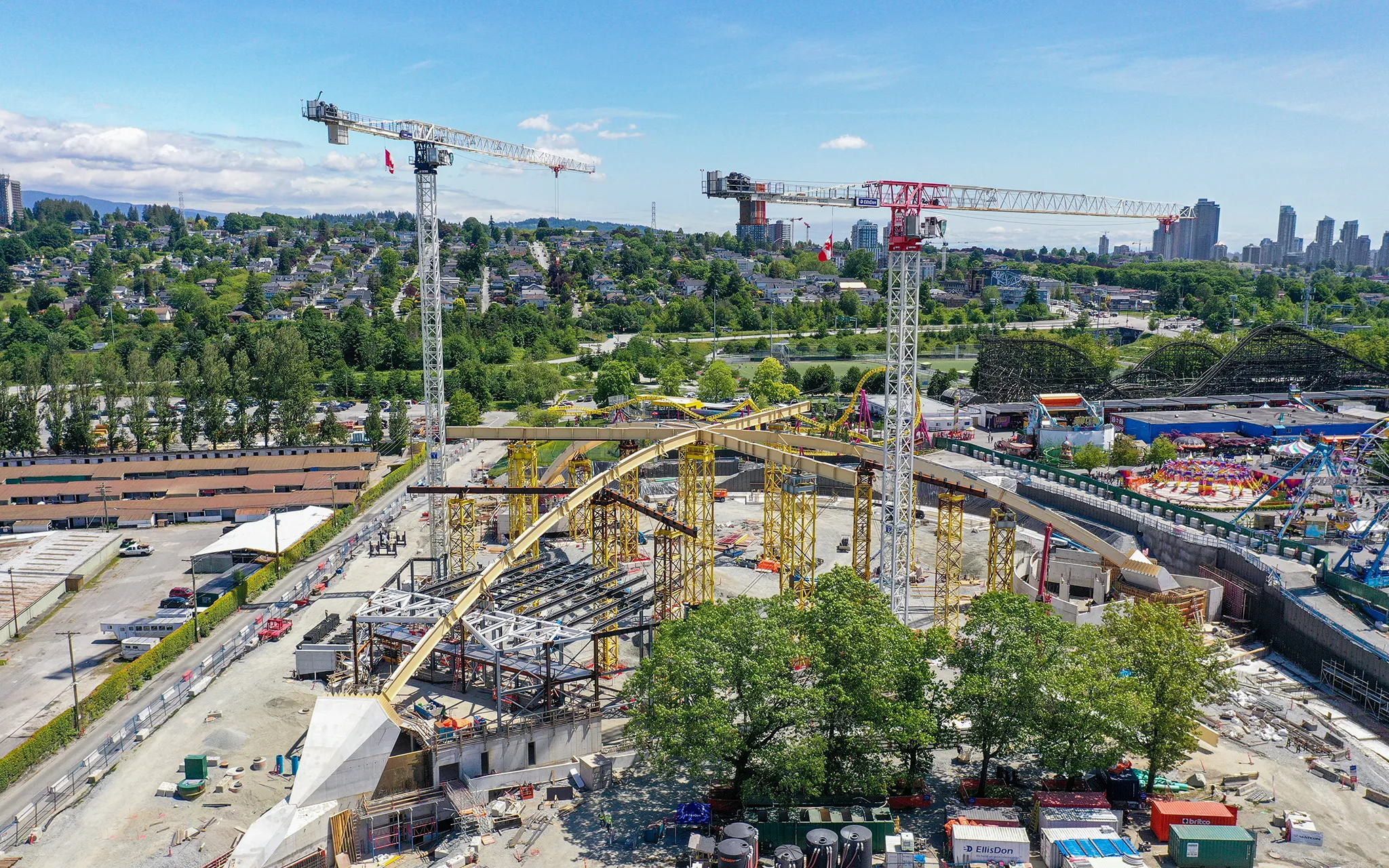 World’s Largest Free-Span Timber Roof Underway at Vancouver’s Freedom Mobile Arch