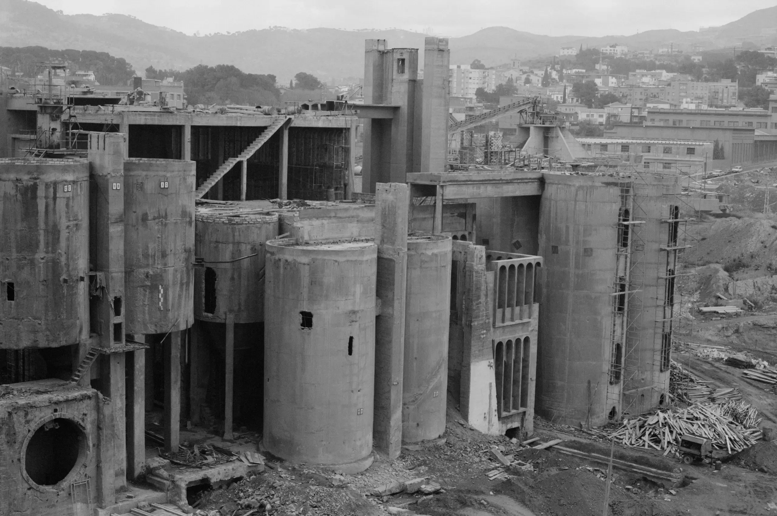 How an Abandoned Cement Factory Became Ricardo Bofill’s La Fábrica