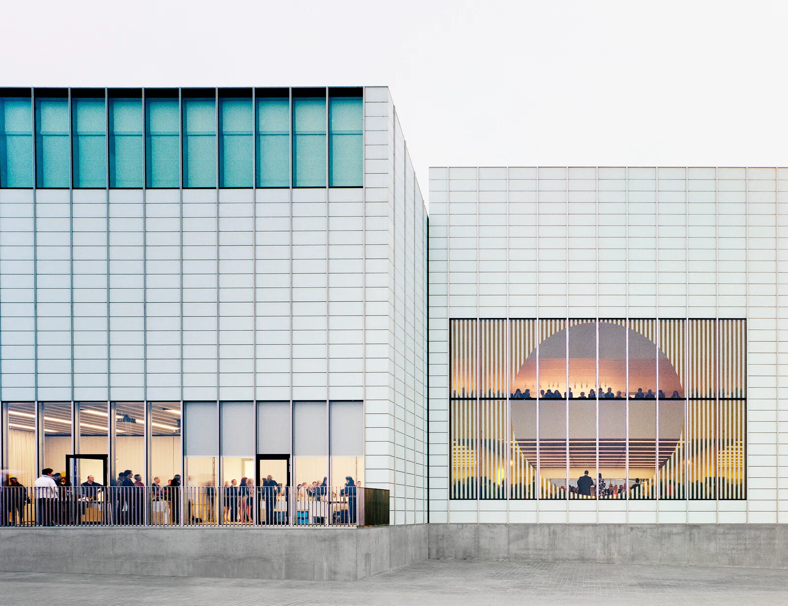 アート・デザイン・音楽 David Chipperfield Architectural Works david chipperfield completes ceramic art avenue taoxichuan