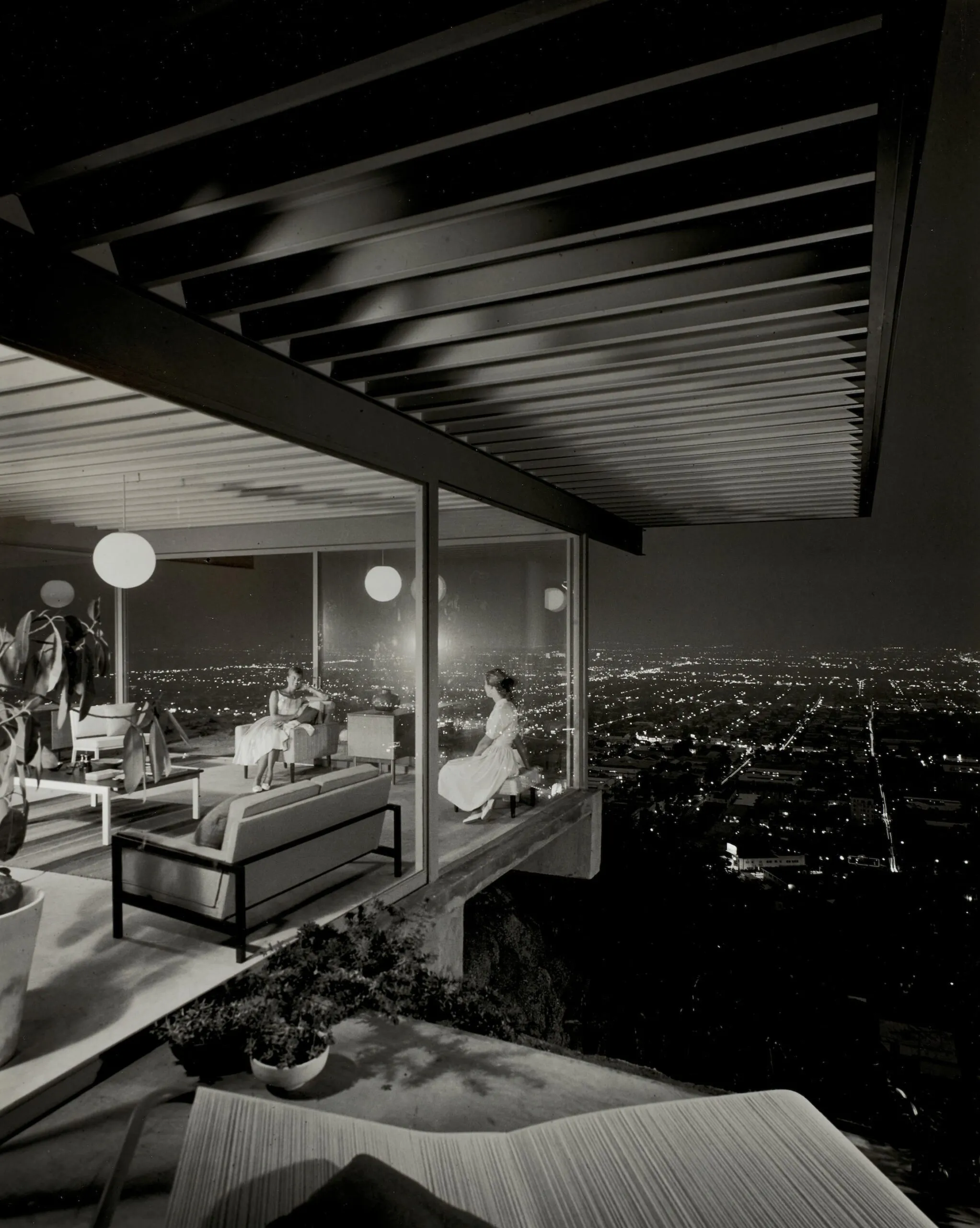 The Evolution of Architectural Photography: 5 Visionary Photographers