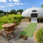 UFO Futuro-styled Airbnb, UK