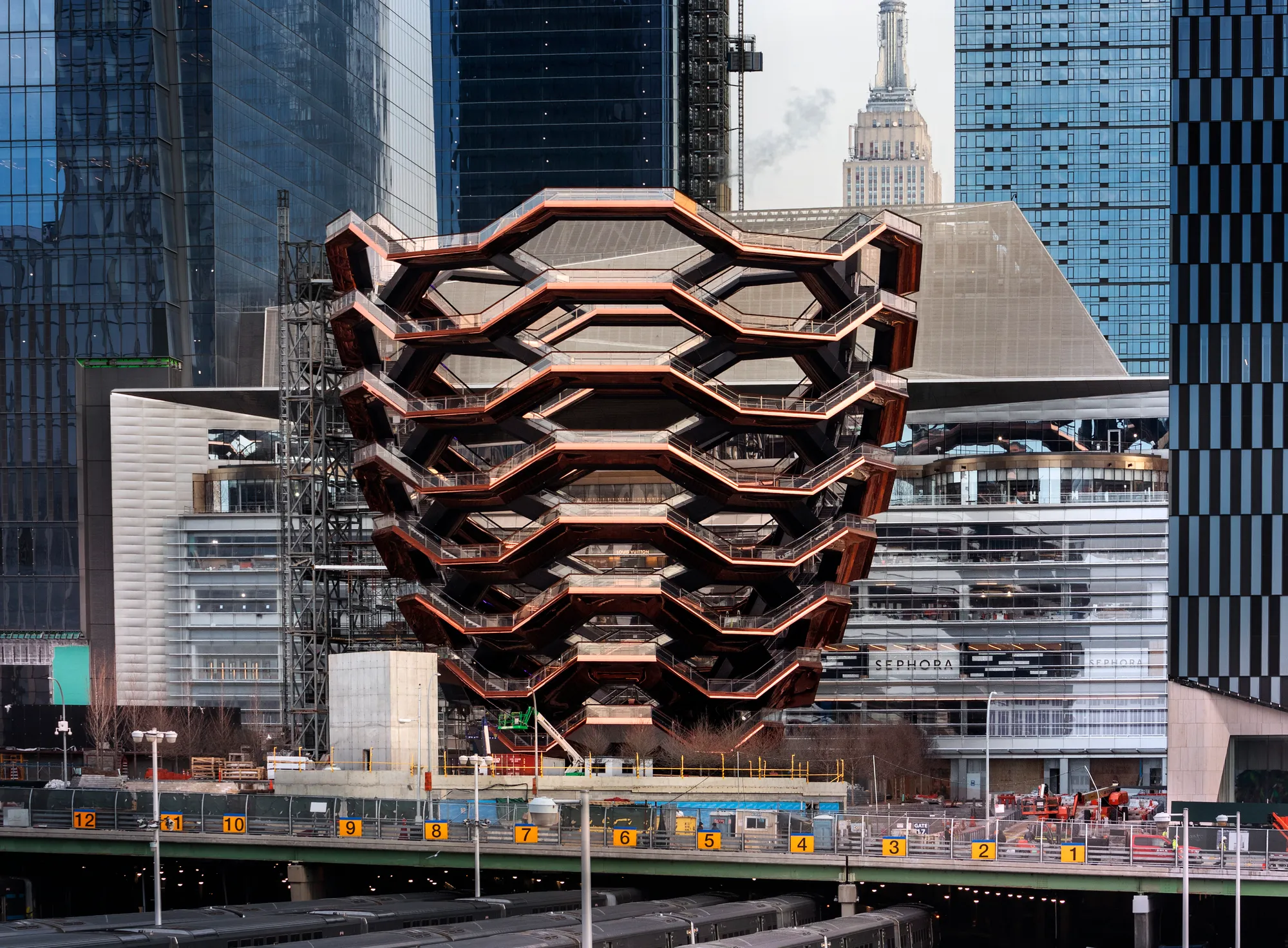 5 Mind-Bending Buildings Designed By Thomas Heatherwick