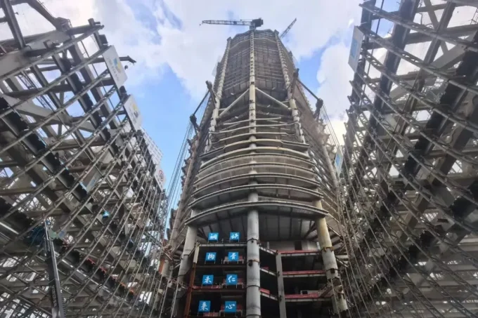 Zaha Hadid Architects' Shenzhen Tower C Reaches New Milestone