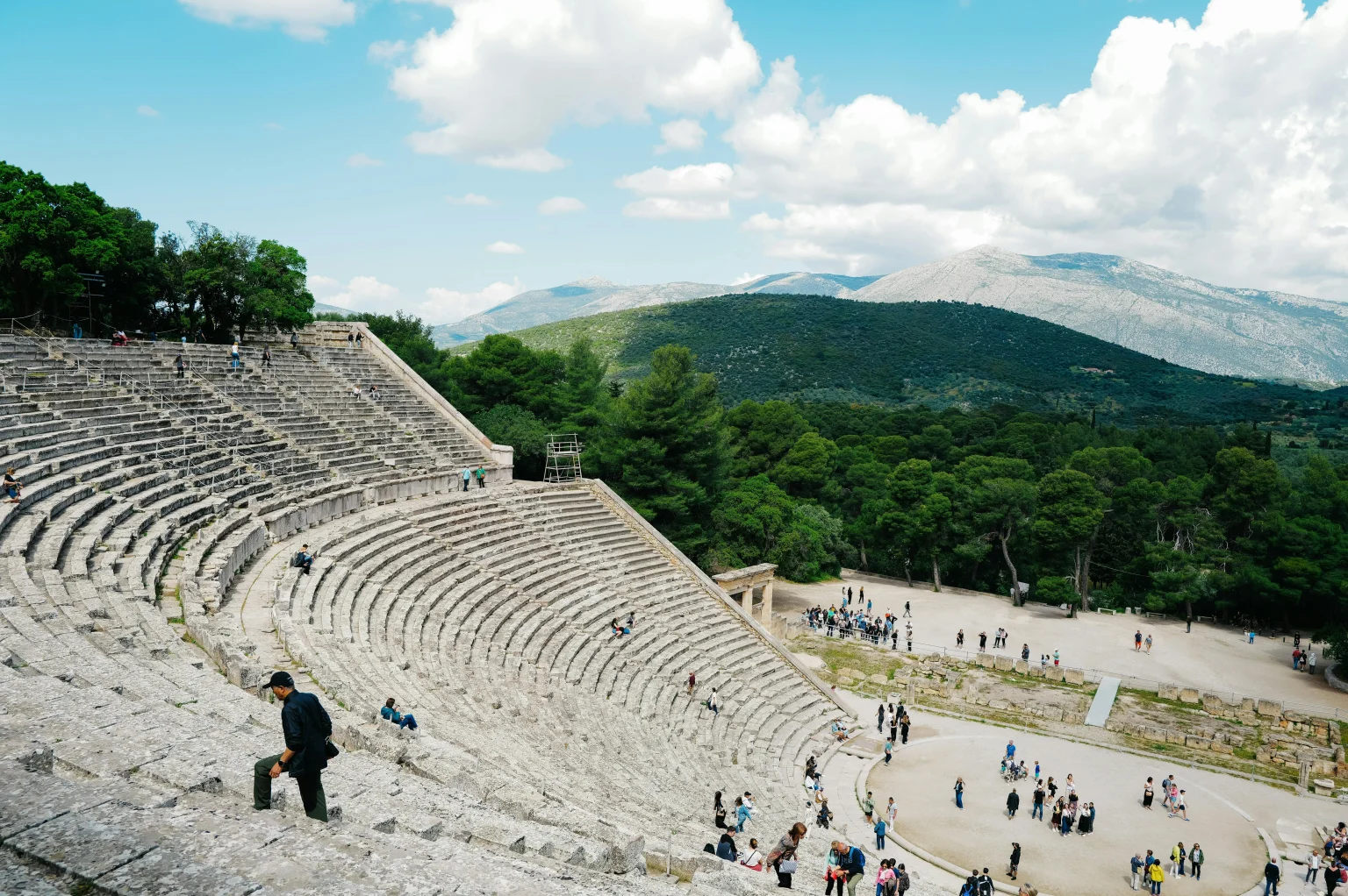 Beautiful Stages of Theatres and Opera Houses Around the World