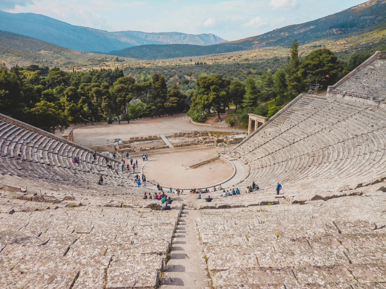 Beautiful Stages of Theatres and Opera Houses Around the World