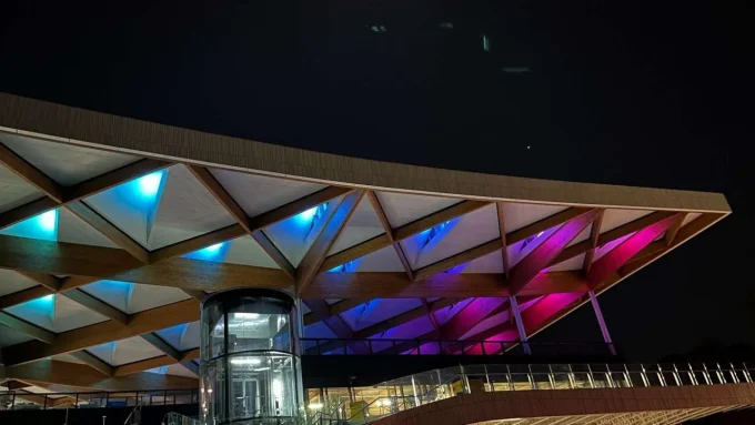 Sydney Fish Market Roof Unveils Multicolored Light Display Over the Harbour