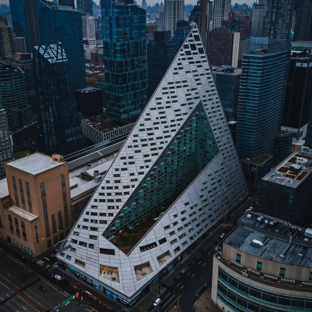 Architect’s Guide to 30 Must-See Landmarks in New York City 14 Architect’s Guide to 30 Must-See Landmarks in New York City