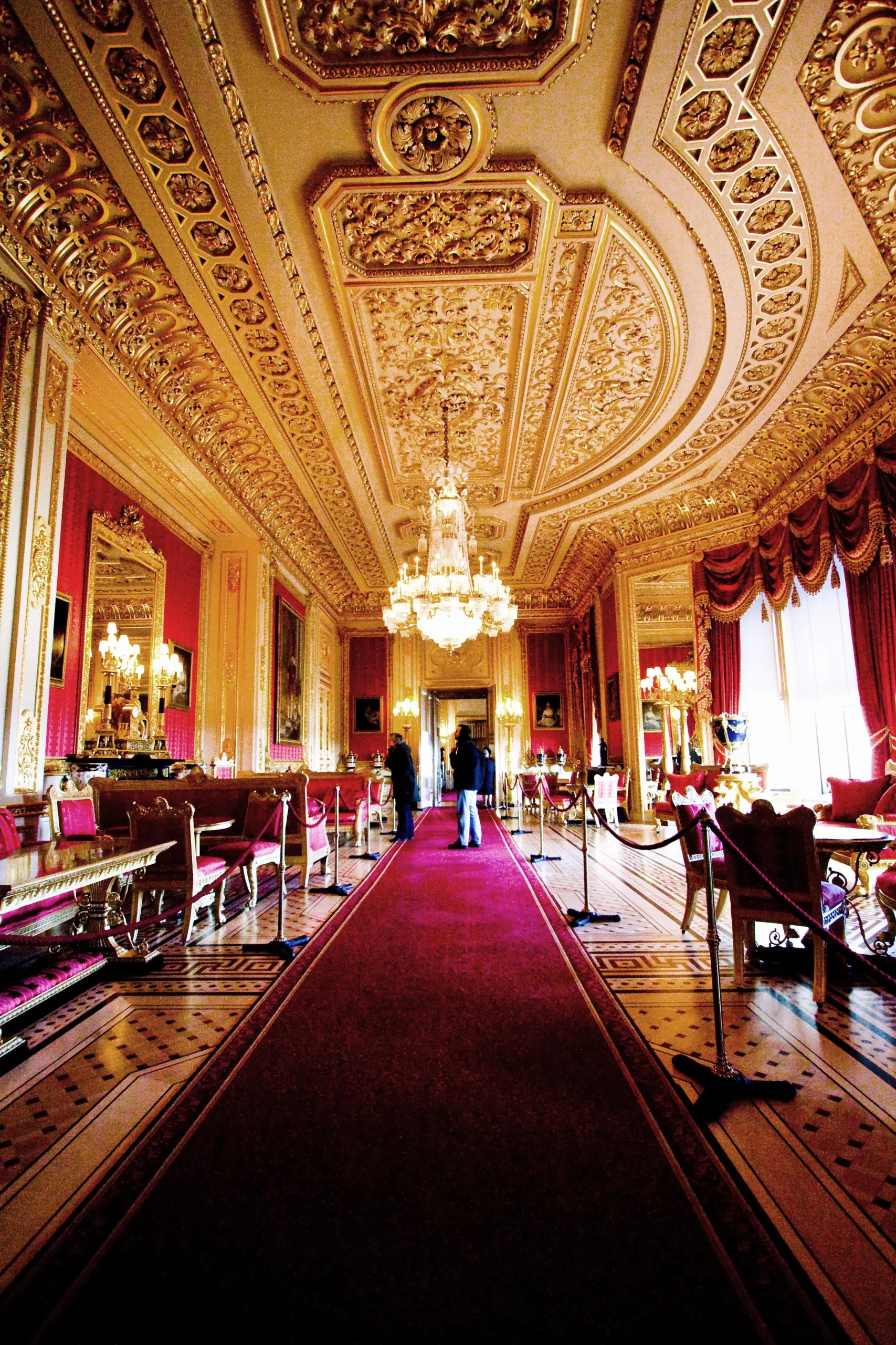 15 Iconic Castles Around the World 26 Windsor Castle