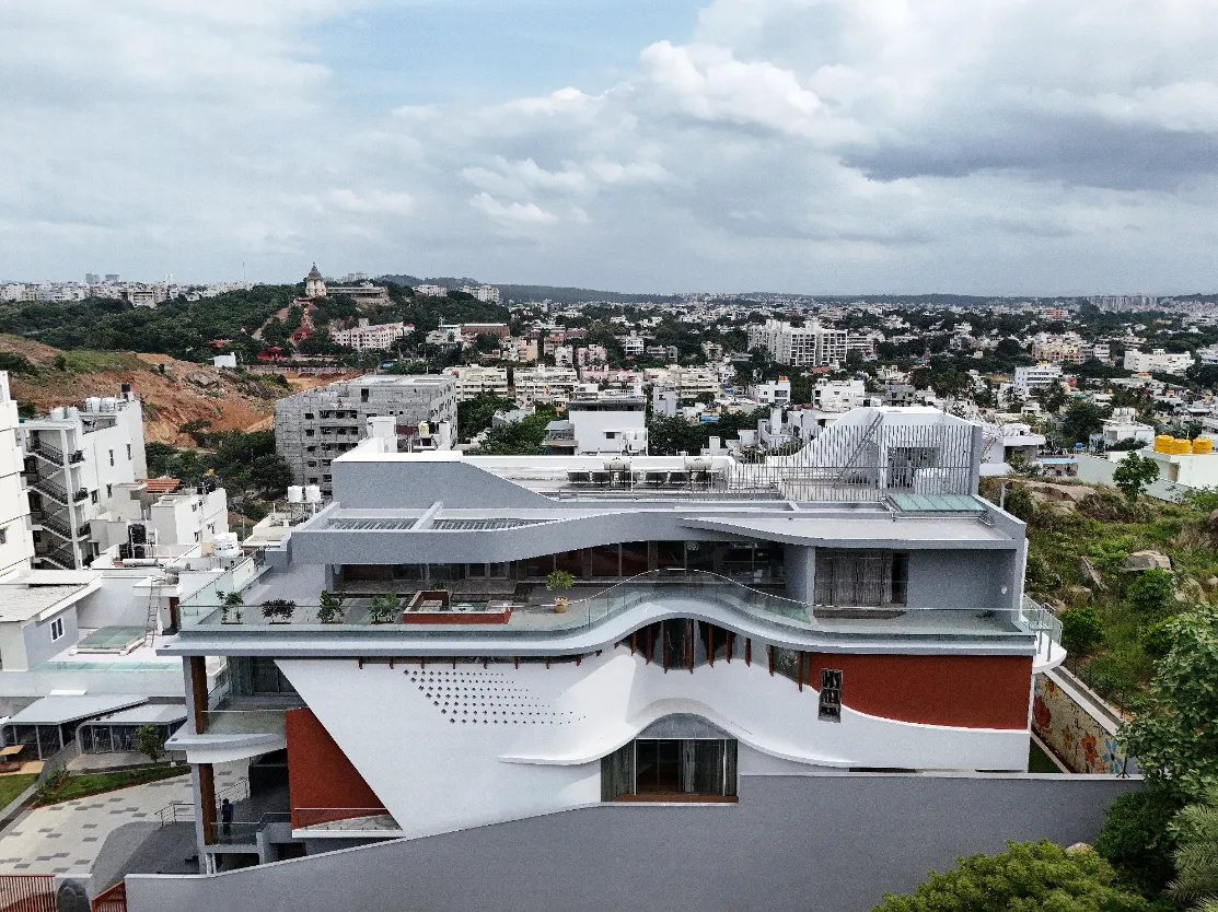 A Sculpted Home in Bengaluru Redefines the Urban Plot: Ale Mane House by N&RD
