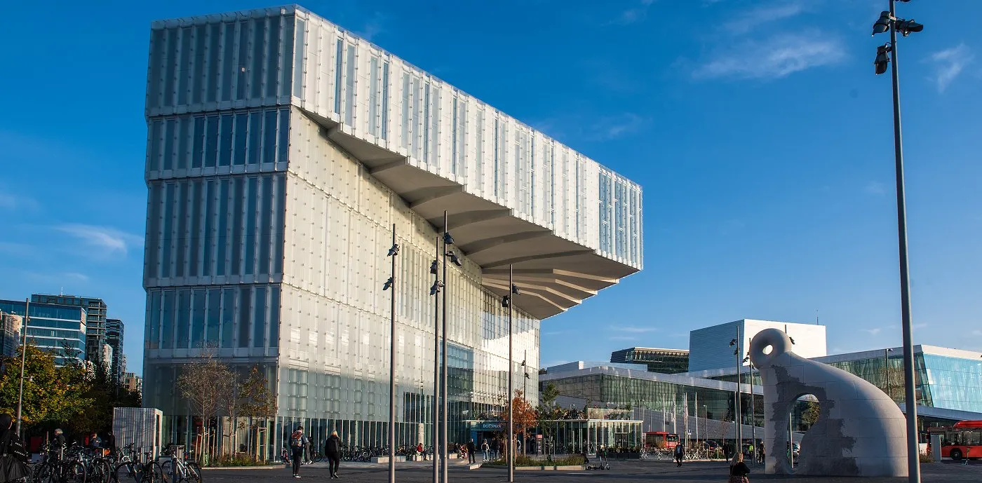 15 Beautiful Libraries Around the World for Architecture Lovers