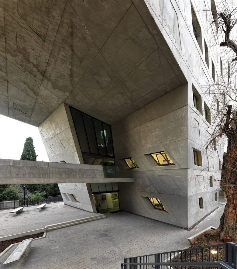 Projects by Zaha Hadid Architects in the Middle East