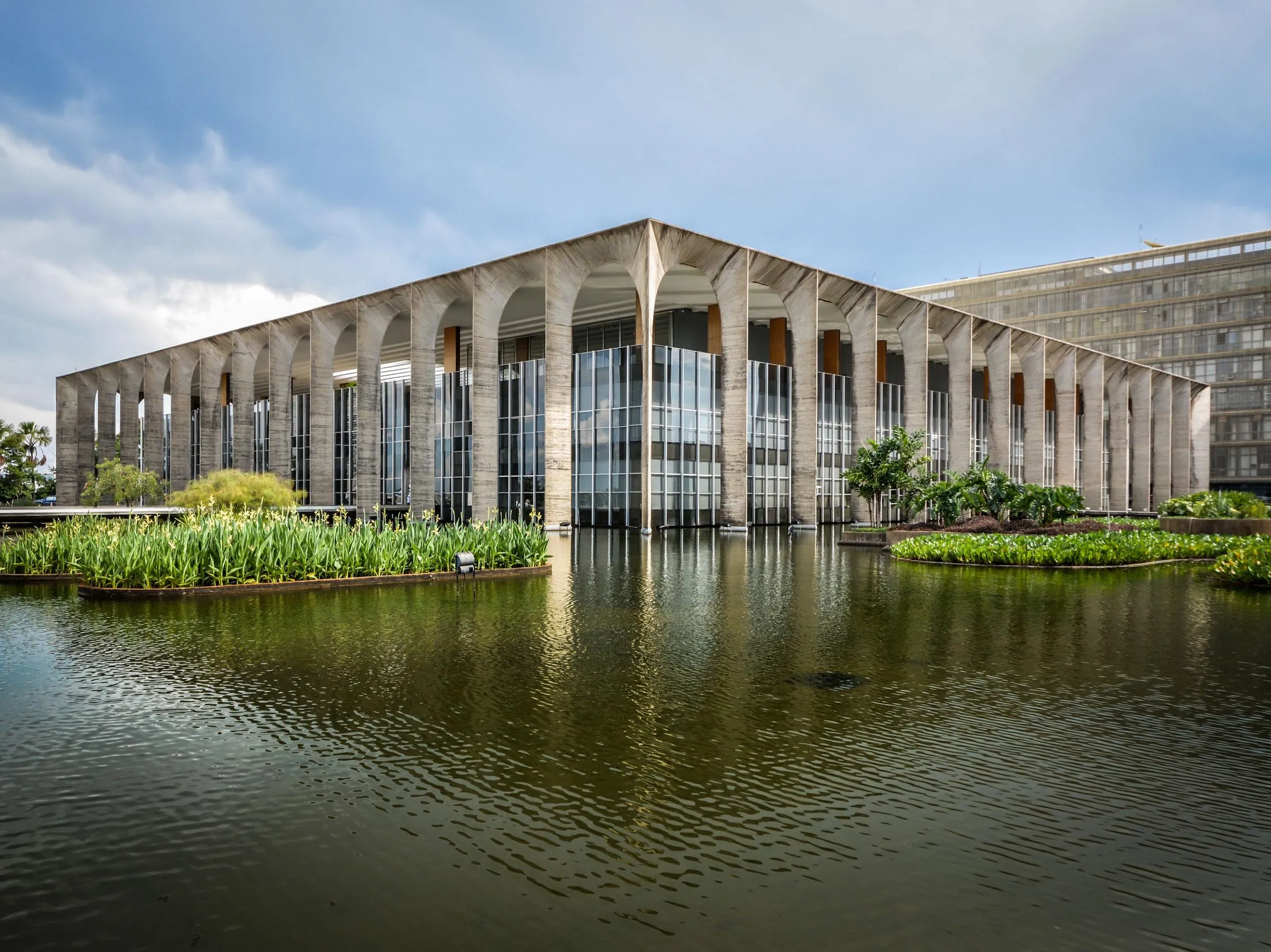 Itamaraty Palace Case Study: A Modernist Icon of Brazilian Diplomacy
