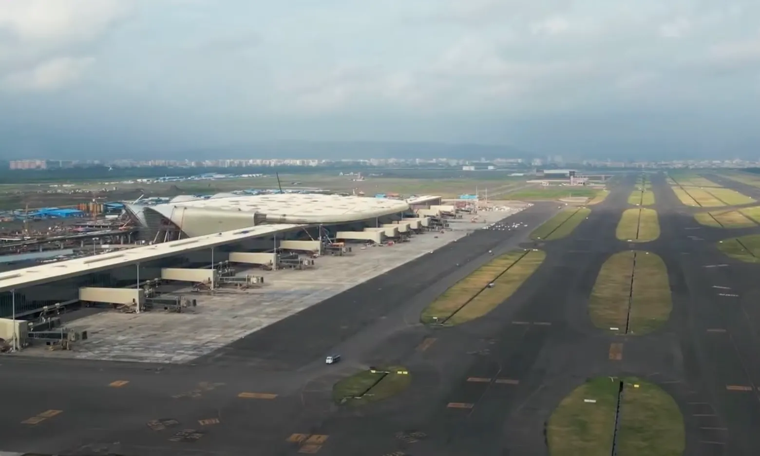 Zaha Hadid Architects’ Navi Mumbai International Airport to Begin Operations in December 6 Navi Mumbai International Airport (NMIA), Zaha Hadid ArchitecTS