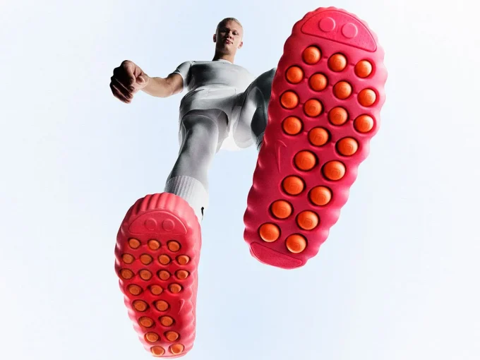 Nike Mind 001—New Neuroscience-Inspired Mule Shoe