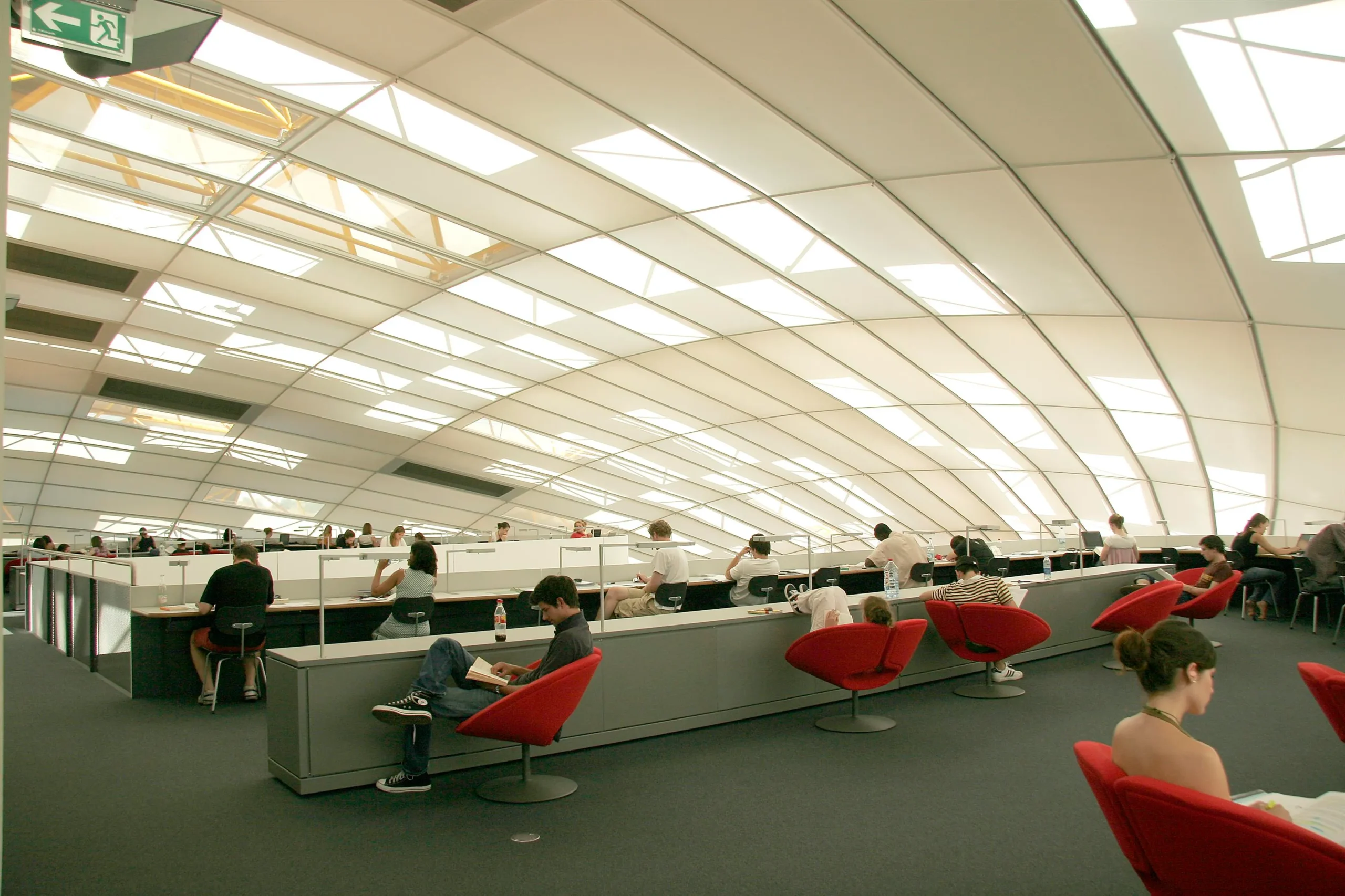 15 Beautiful Libraries Around the World for Architecture Lovers