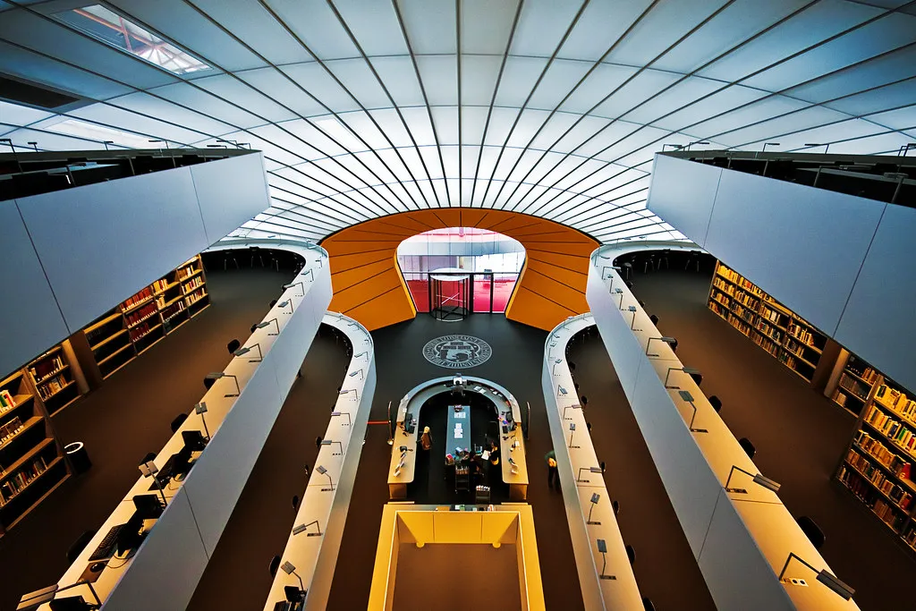 15 Beautiful Libraries Around the World for Architecture Lovers