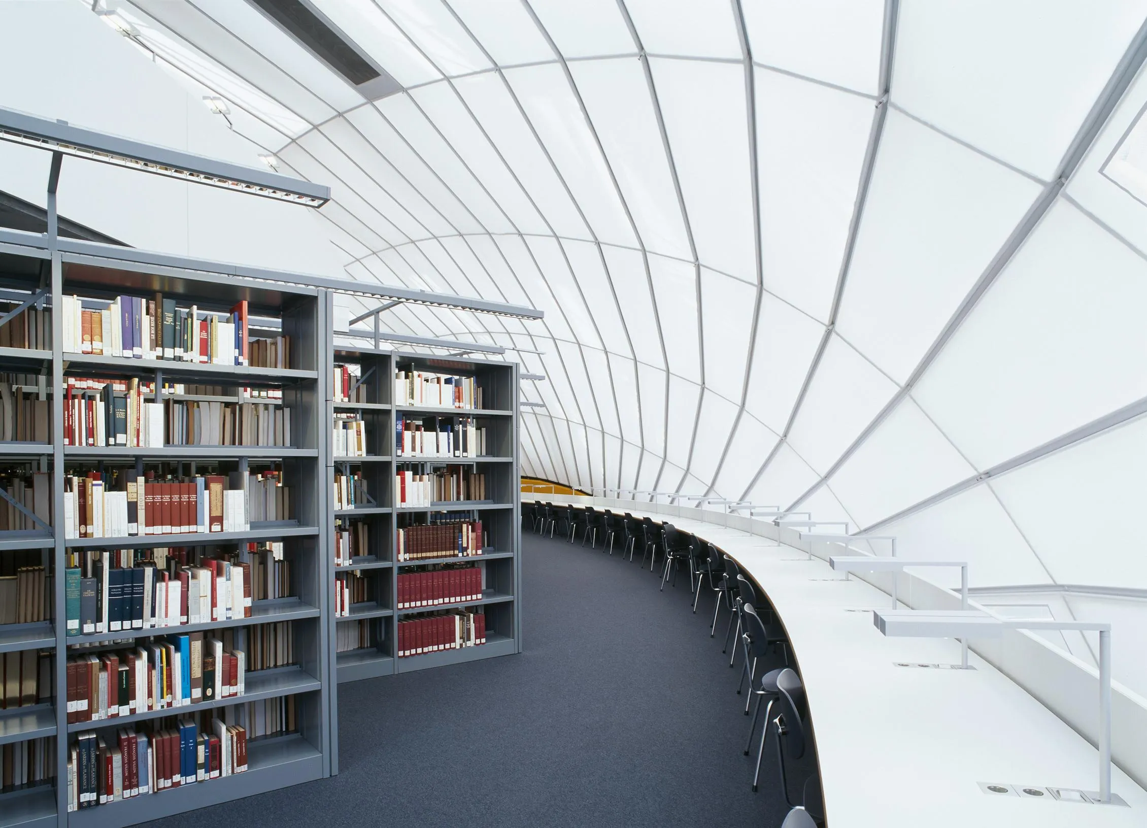 15 Beautiful Libraries Around the World for Architecture Lovers