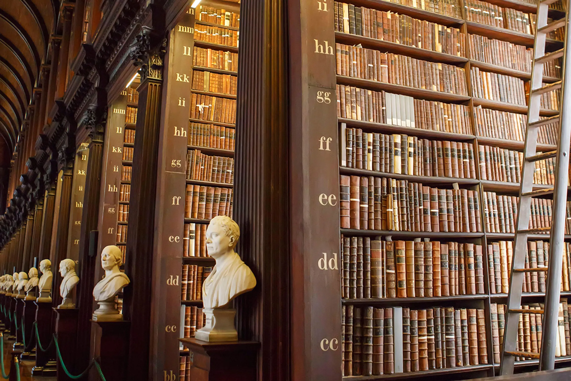 15 Beautiful Libraries Around the World for Architecture Lovers