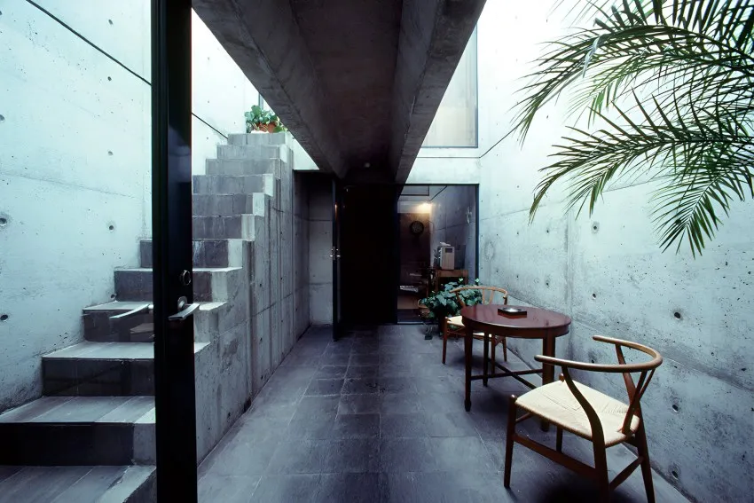 10 Famous Architects Who Didn’t Have an Architecture Degree 26 Azuma House by Tadao Ando © Mitsumasa Fujitsuka