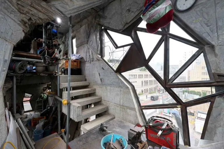 Keisuke Oka’s Arimaston Building Moved 10 Meters Using Japan’s Traditional Hikiya Technique