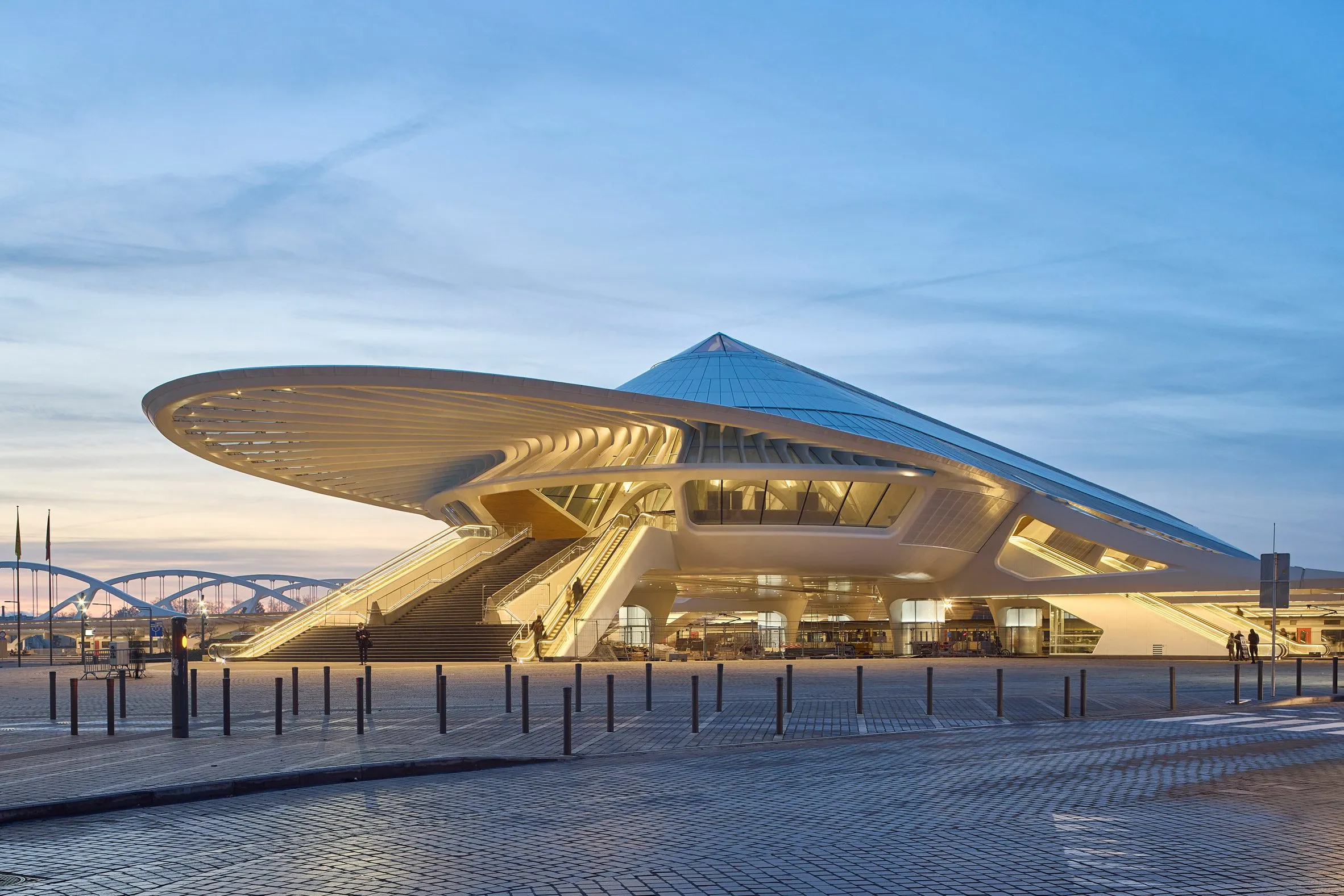 Belgium, New Gare de Mons Station by Santiago Calatrava Now Open