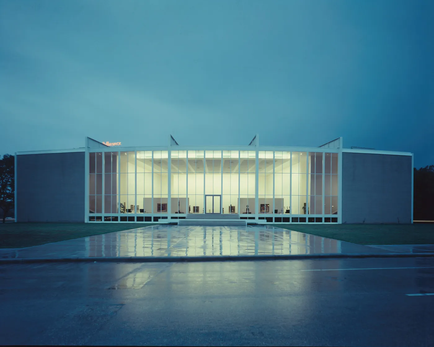 Ludwig Mies van der Rohe’s 10 Modern Masterpieces